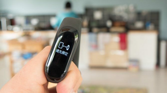 Mi Band 3: Не покупайте Fitbit, пока вы не увидели Этот mi band 3 подключился к телефону 670x377