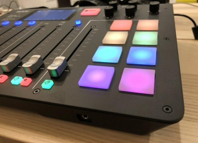 Звуковые кнопки Rodecaster Pro