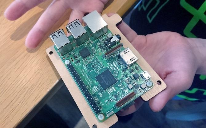 Особенности Raspberry Pi 3 в компьютерном наборе Piper