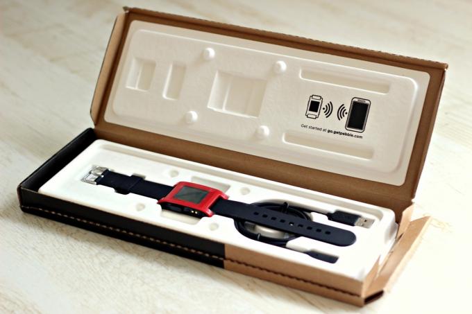 Pebble SmartWatch обзор